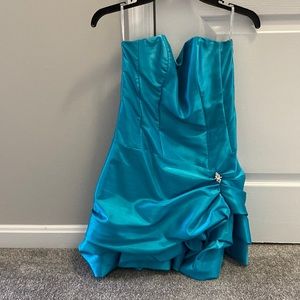 Blue Strapless Dress with Pendant